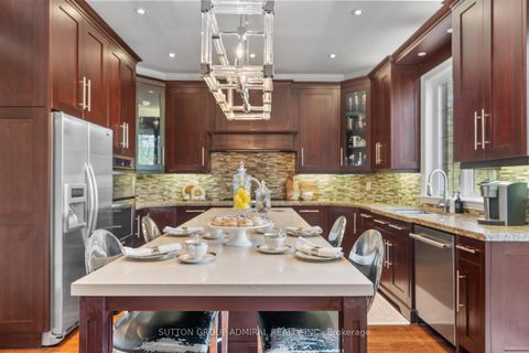 Photo 10 at 9 Cheshire Drive, Rosethorn, Toronto