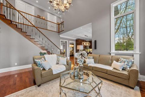 Photo 17 at 9 Cheshire Drive, Rosethorn, Toronto