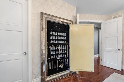 Photo 30 at 9 Cheshire Drive, Rosethorn, Toronto