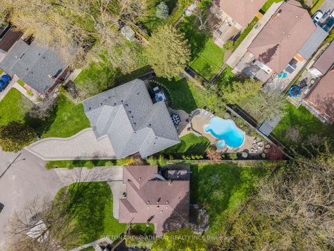 Photo 48 at 9 Cheshire Drive, Rosethorn, Toronto