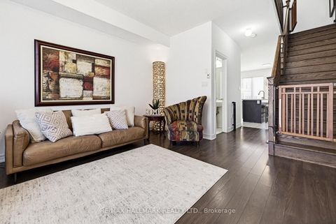 Photo 10 at 60 Belanger Crescent, Birchmount, Toronto