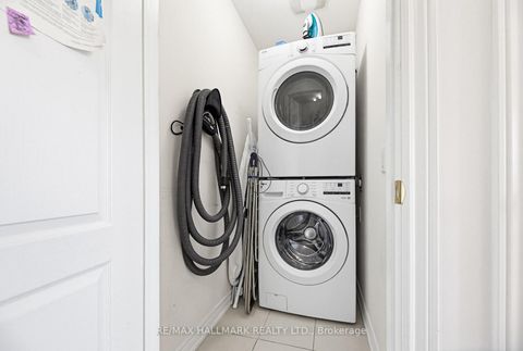 Photo 19 at 60 Belanger Crescent, Birchmount, Toronto