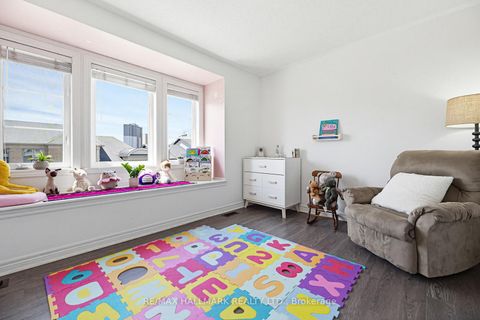 Photo 22 at 60 Belanger Crescent, Birchmount, Toronto