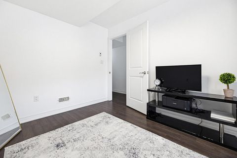 Photo 24 at 60 Belanger Crescent, Birchmount, Toronto