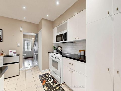Photo 5 at 35 Blackthorn Avenue, Pellam Park, Toronto