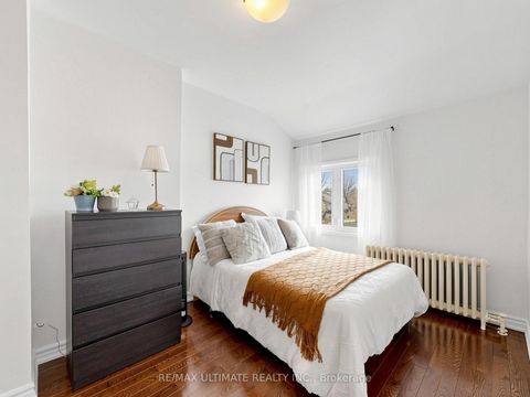 Photo 22 at 35 Blackthorn Avenue, Pellam Park, Toronto