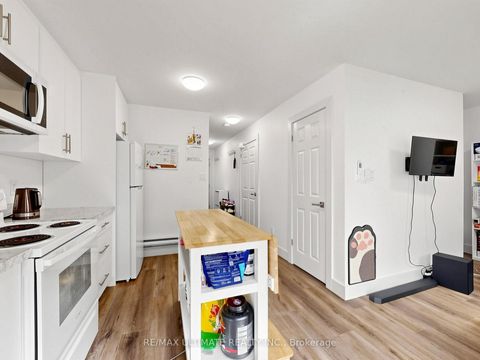 Photo 35 at 35 Blackthorn Avenue, Pellam Park, Toronto