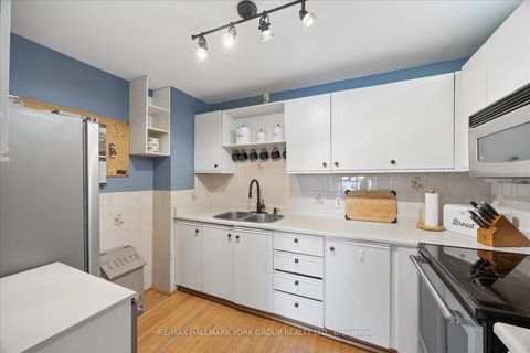 Photo 15 at 29 Biscayne Boulevard, Keswick South, Georgina