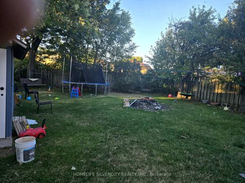 Photo 20 at 7585 Wrenwood Crescent, Malton, Mississauga