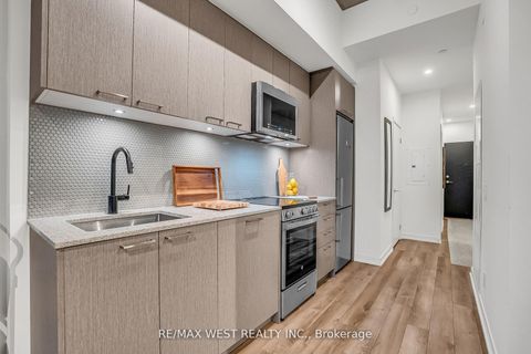 Photo 9 at 617 - 1808 St. Clair Avenue W, Pellam Park, Toronto