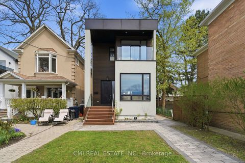 Photo 2 at 75 Kenilworth Avenue, The Beaches, Toronto