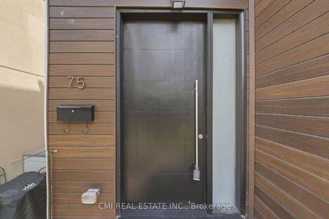 Photo 5 at 75 Kenilworth Avenue, The Beaches, Toronto