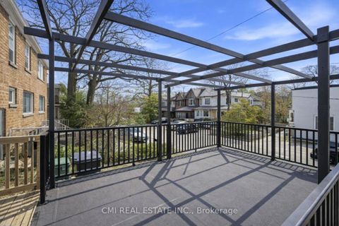 Photo 7 at 75 Kenilworth Avenue, The Beaches, Toronto