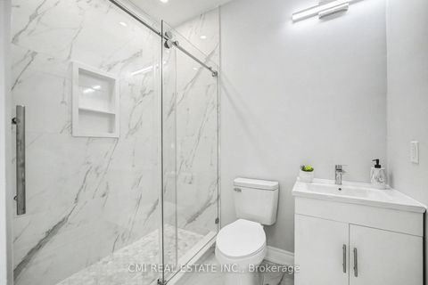 Photo 32 at 75 Kenilworth Avenue, The Beaches, Toronto