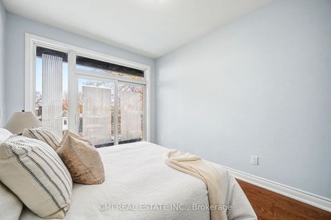 Photo 38 at 75 Kenilworth Avenue, The Beaches, Toronto