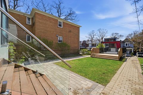Photo 46 at 75 Kenilworth Avenue, The Beaches, Toronto