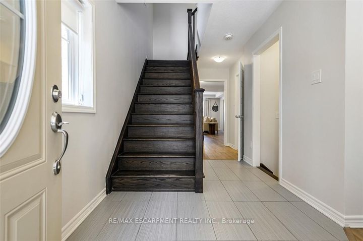 Photo 6 at 43 - 22 Spring Creek Drive, Waterdown, Hamilton