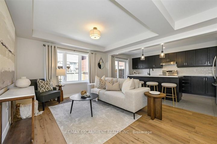 Photo 11 at 43 - 22 Spring Creek Drive, Waterdown, Hamilton