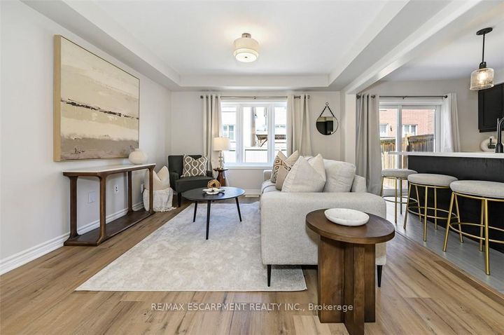 Photo 12 at 43 - 22 Spring Creek Drive, Waterdown, Hamilton