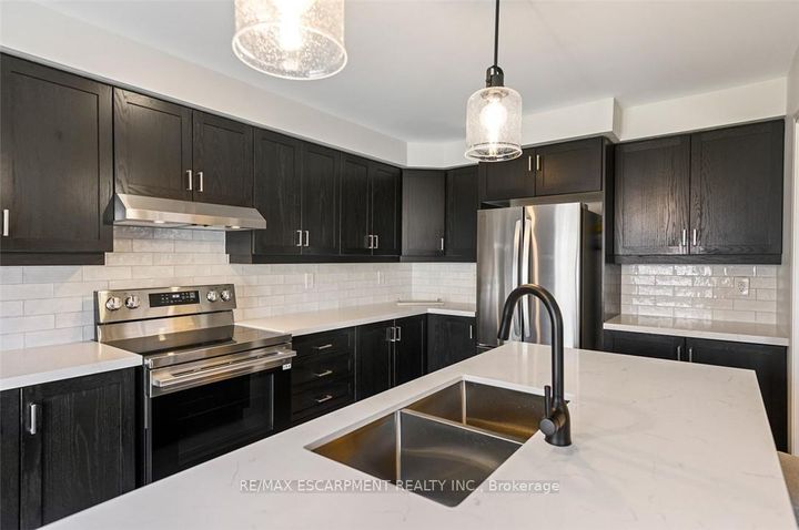 Photo 20 at 43 - 22 Spring Creek Drive, Waterdown, Hamilton