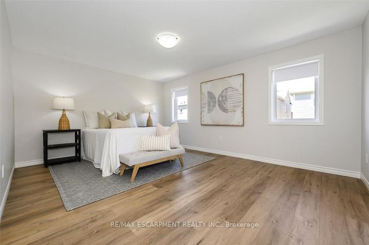 Photo 22 at 43 - 22 Spring Creek Drive, Waterdown, Hamilton