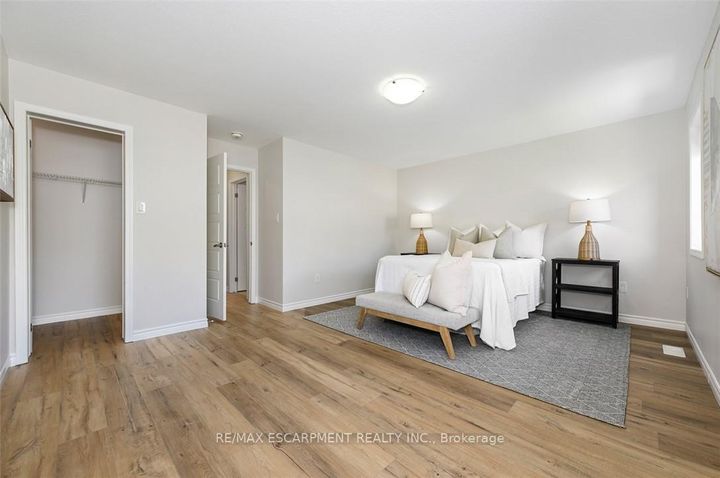 Photo 23 at 43 - 22 Spring Creek Drive, Waterdown, Hamilton
