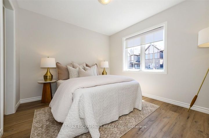 Photo 32 at 43 - 22 Spring Creek Drive, Waterdown, Hamilton