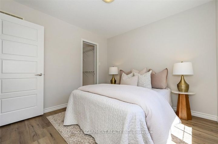 Photo 33 at 43 - 22 Spring Creek Drive, Waterdown, Hamilton
