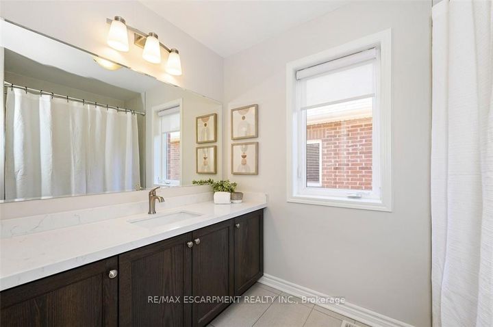 Photo 34 at 43 - 22 Spring Creek Drive, Waterdown, Hamilton