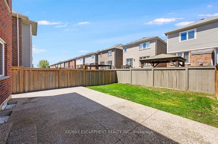 Photo 37 at 43 - 22 Spring Creek Drive, Waterdown, Hamilton