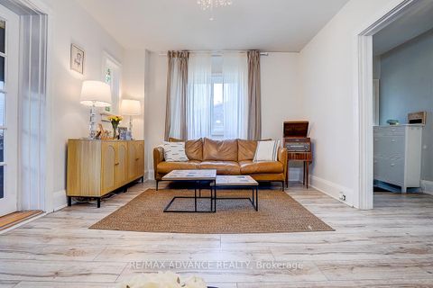 Photo 6 at 33 Castlefield Avenue, Eglinton, Toronto