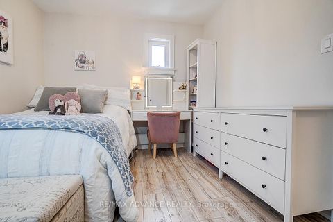 Photo 29 at 33 Castlefield Avenue, Eglinton, Toronto