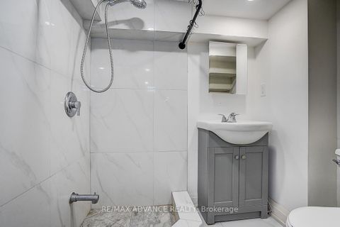 Photo 38 at 33 Castlefield Avenue, Eglinton, Toronto