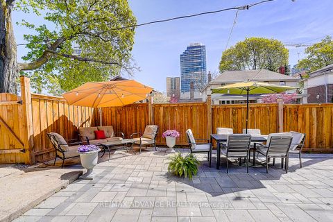 Photo 40 at 33 Castlefield Avenue, Eglinton, Toronto
