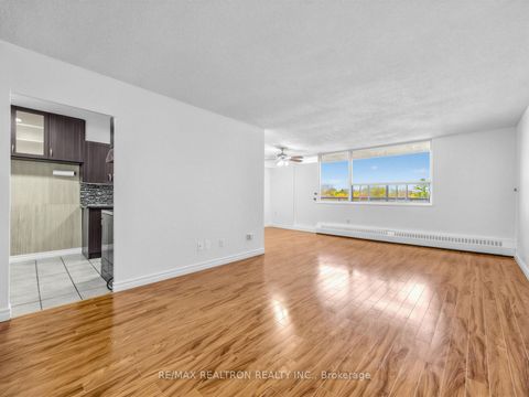 Photo 5 at 501 - 180 Markham Road, Scarborough Village, Toronto