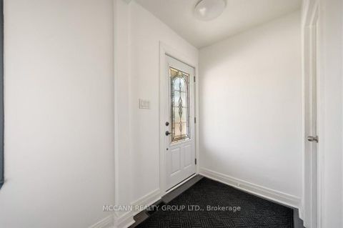 Photo 3 at 124 Scarboro Crescent, Cliffcrest, Toronto