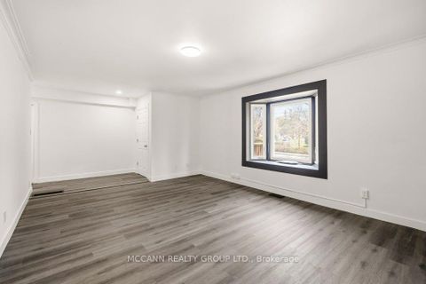 Photo 4 at 124 Scarboro Crescent, Cliffcrest, Toronto