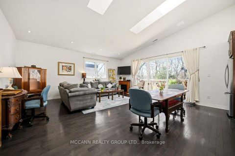 Photo 17 at 124 Scarboro Crescent, Cliffcrest, Toronto