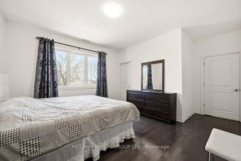 Photo 31 at 124 Scarboro Crescent, Cliffcrest, Toronto