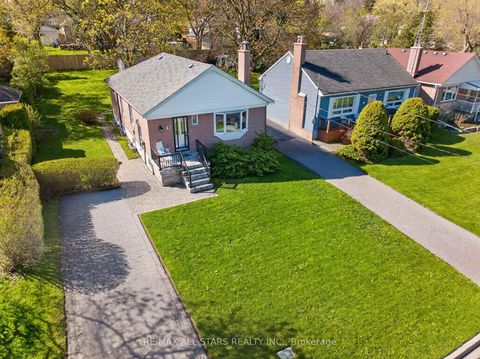 Photo 3 at 9 Martindale Road, Cliffcrest, Toronto