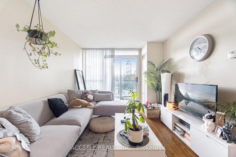 Photo 11 at 1015 - 68 Grangeway Avenue, Woburn, Toronto