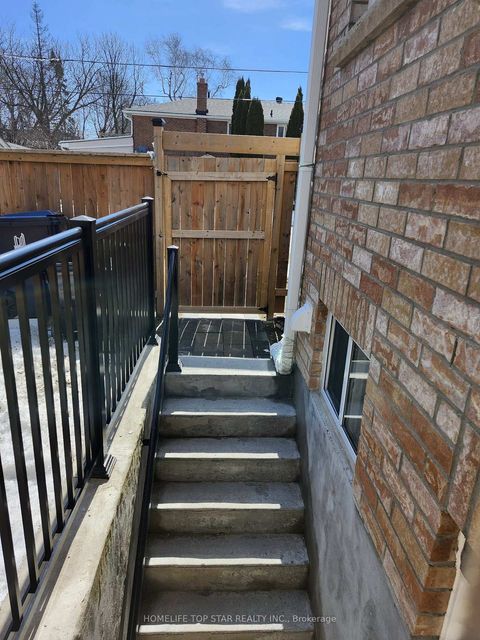 Photo 18 at 478 Aylesworth Avenue, Cliffside, Toronto