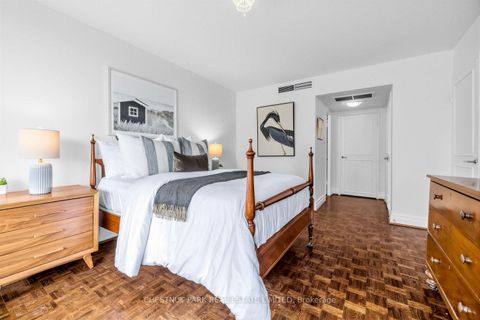 Photo 12 at 506 - 10 Avoca Avenue, Moore Park, Toronto