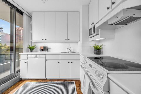 Photo 16 at 506 - 10 Avoca Avenue, Moore Park, Toronto