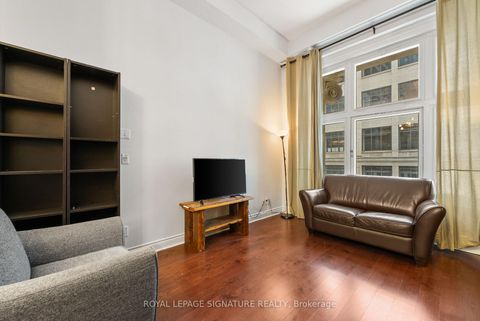 Photo 9 at 303 - 73 Richmond Street W, Bay Street Corridor, Toronto