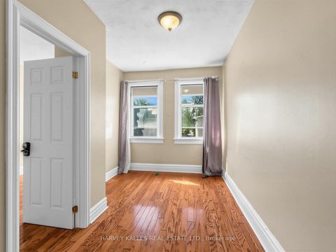 Photo 12 at 258 Harbord Street, Little Italy, Toronto