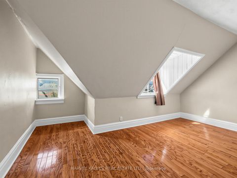 Photo 15 at 258 Harbord Street, Little Italy, Toronto