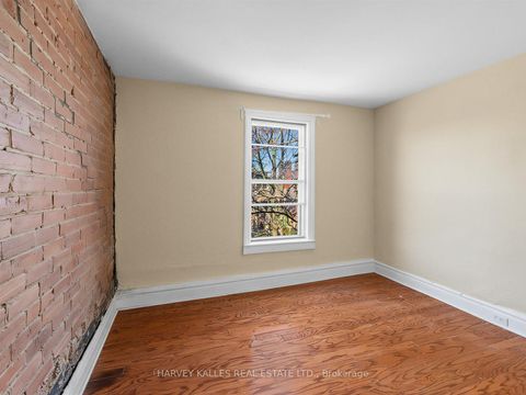 Photo 17 at 258 Harbord Street, Little Italy, Toronto