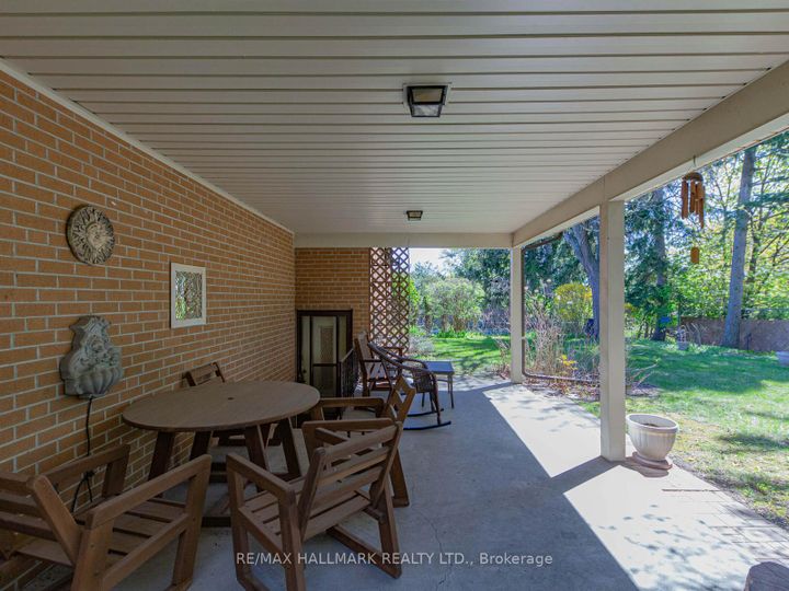 Photo 31 at 11 Sutcliffe Drive, Bayview Village, Toronto