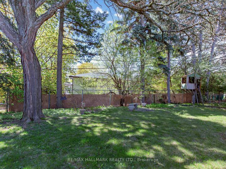 Photo 32 at 11 Sutcliffe Drive, Bayview Village, Toronto